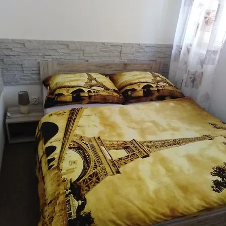 Apartman Centrum Jablonec アパート *